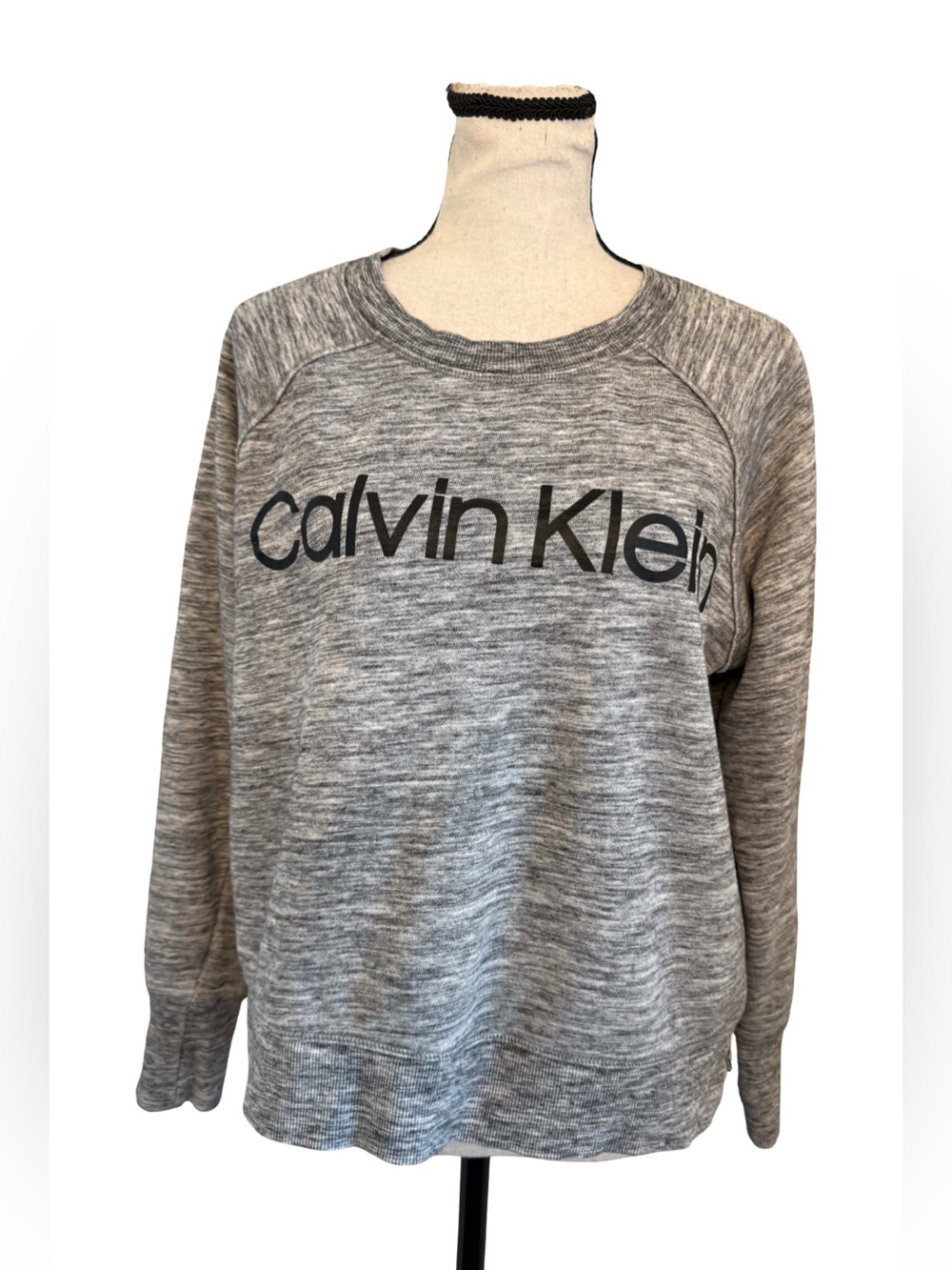 Calvin Klein Performance Women’s Medium Gray Logo Pullover Sweatshirt